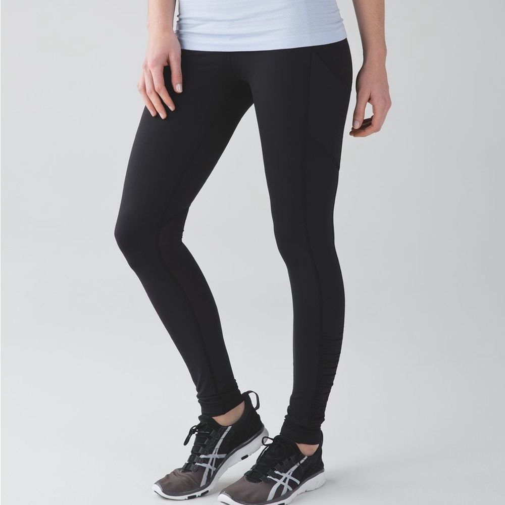 Lululemon Speed Tight Black High Rise Leggings with Pockets and Ruched Ankles - Picture 2 of 10